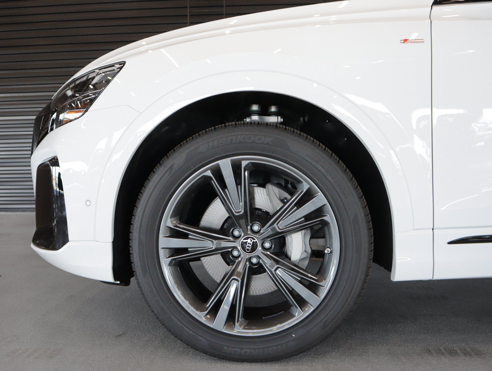 New 2027 Audi Q8 Premium AWD/4WD image 5