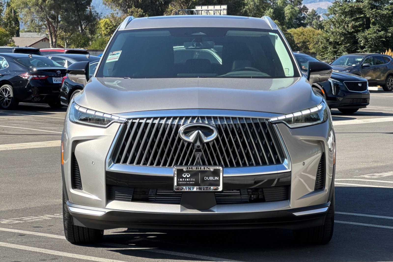 New 2026 INFINITI QX60 Luxe w/ Cargo Package image 8