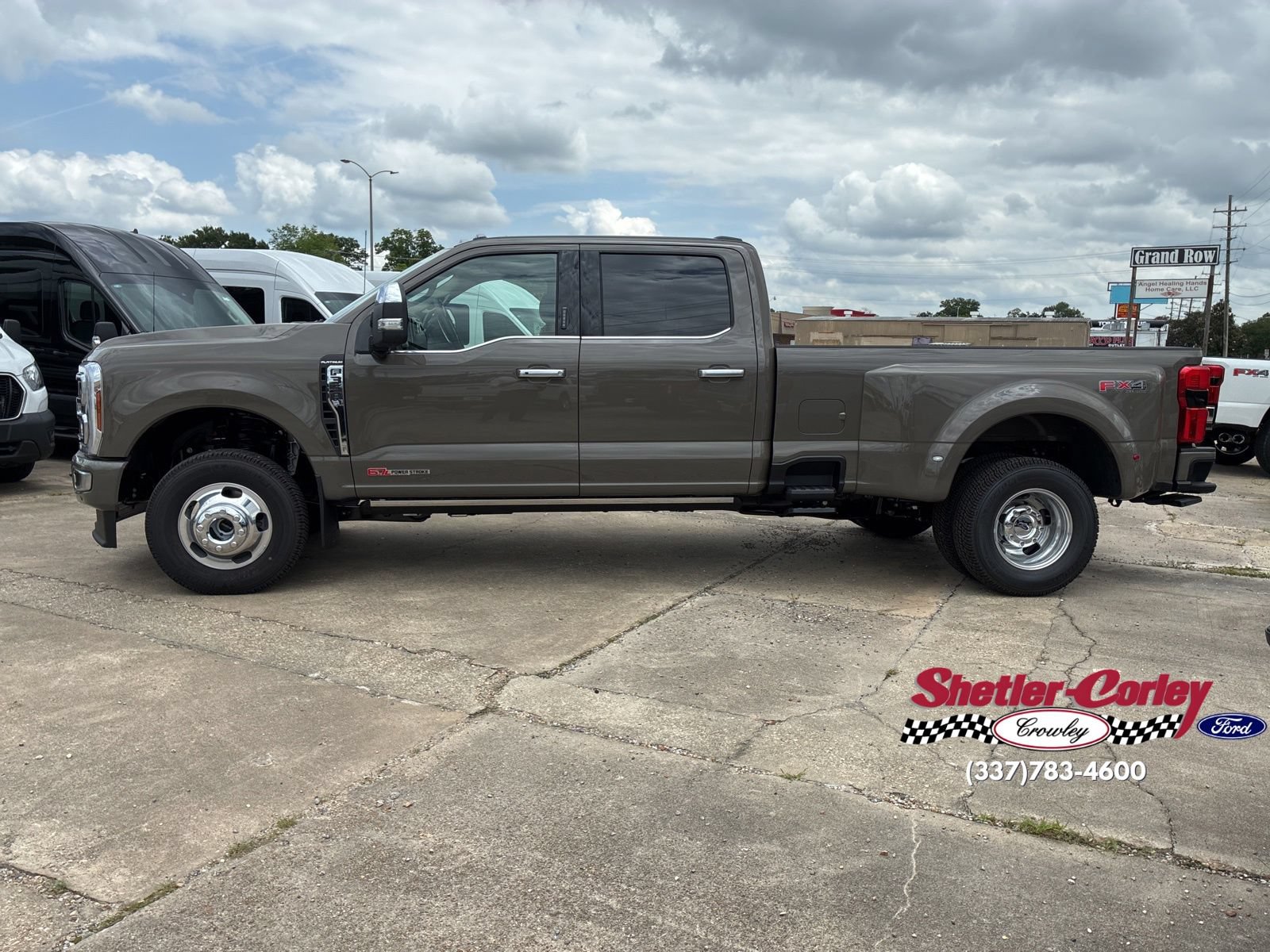 New 2026 Ford F350 Platinum w/ Platinum Plus Package AWD/4WD image 10