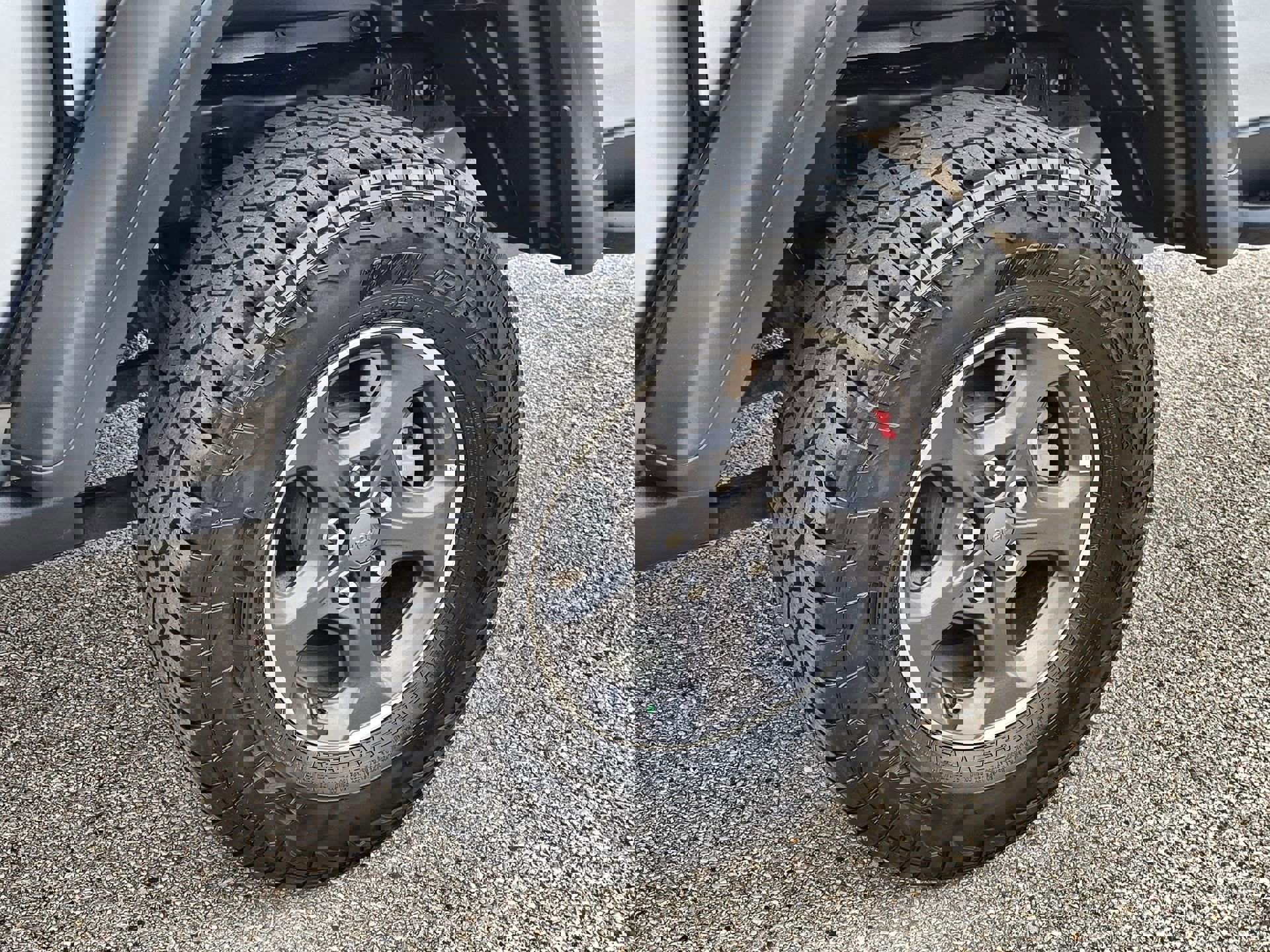 Used 2023 Jeep Gladiator Rubicon w/ LED Lighting Group image 10