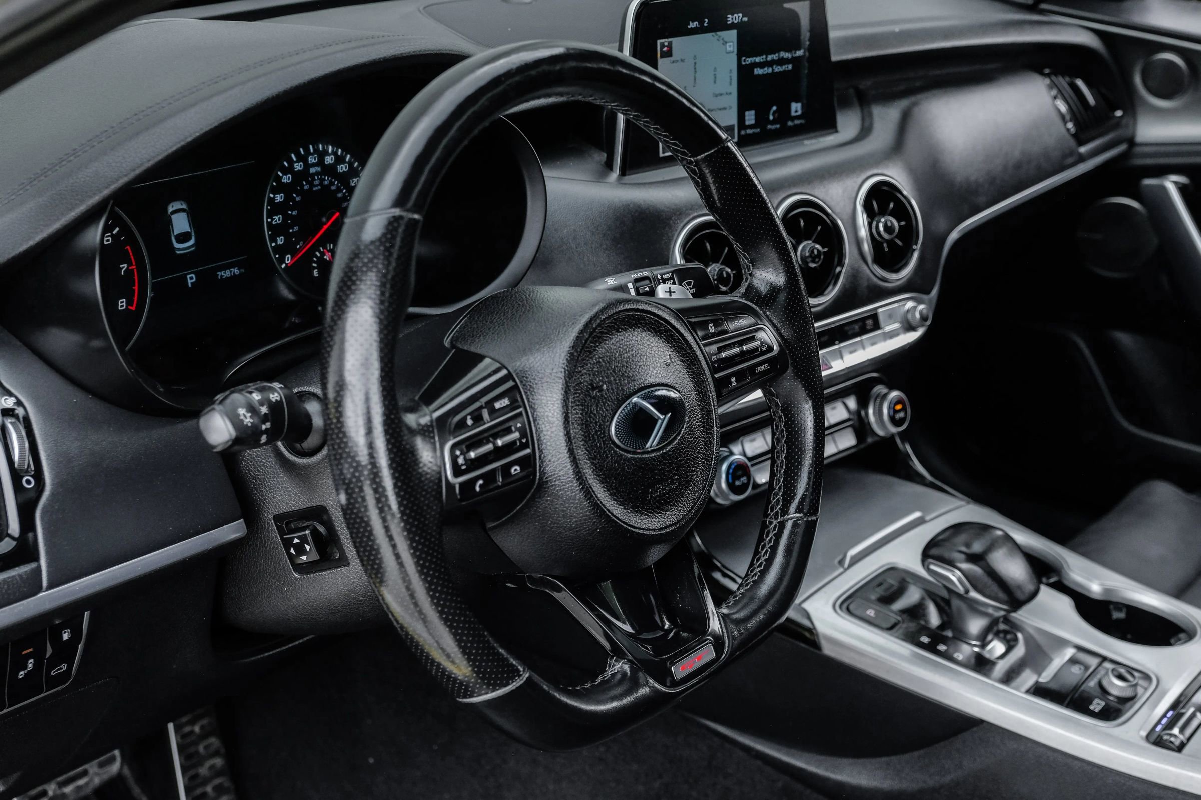 Used 2018 Kia Stinger GT2 AWD/4WD image 11