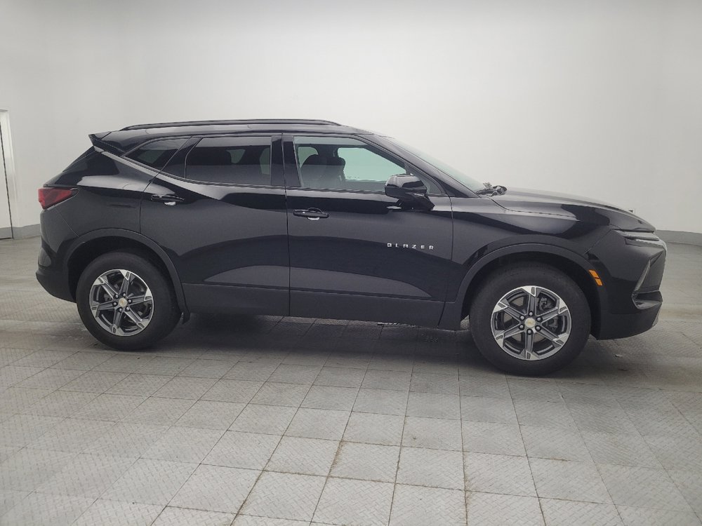 Used 2024 Chevrolet Blazer LT w/ Convenience Package FWD image 11