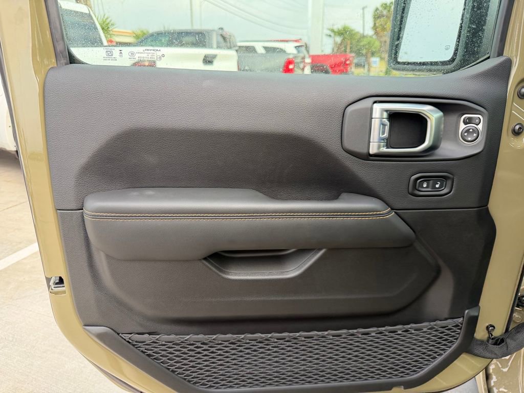 New 2026 Jeep Gladiator Sport image 13