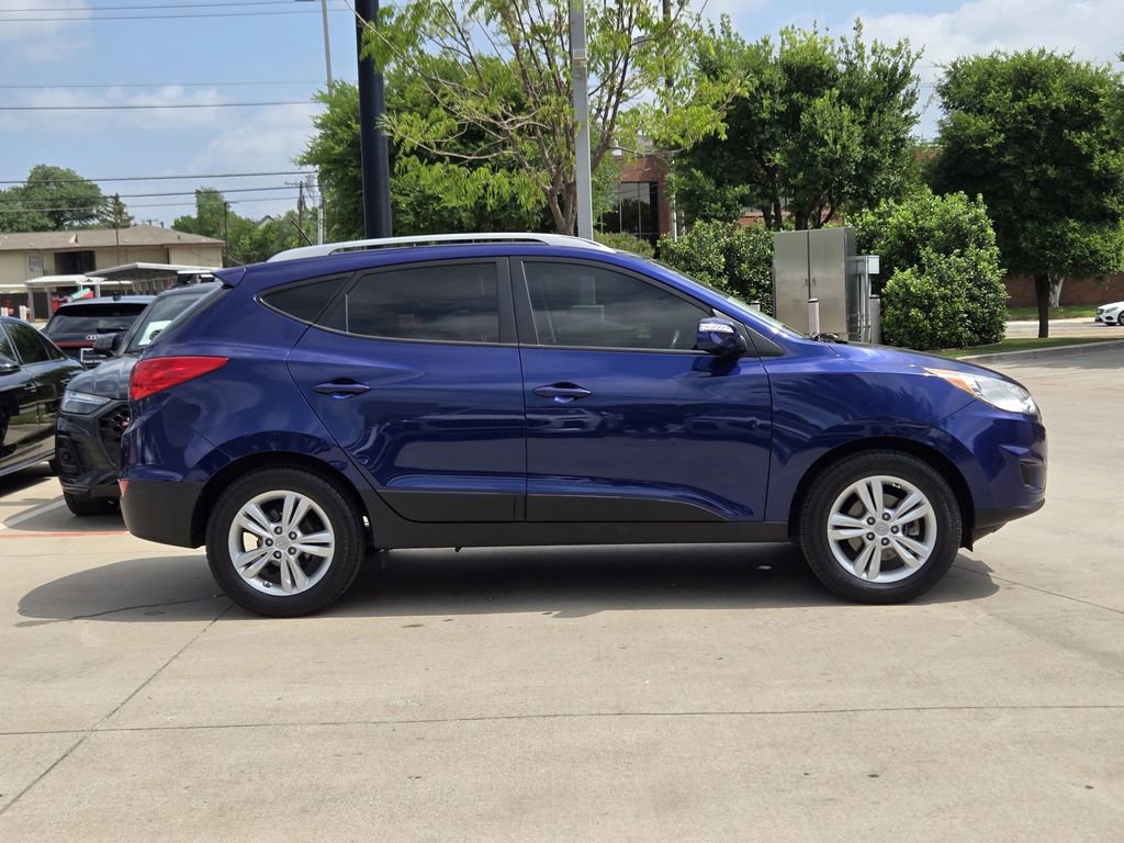 Used 2012 Hyundai Tucson GLS image 7