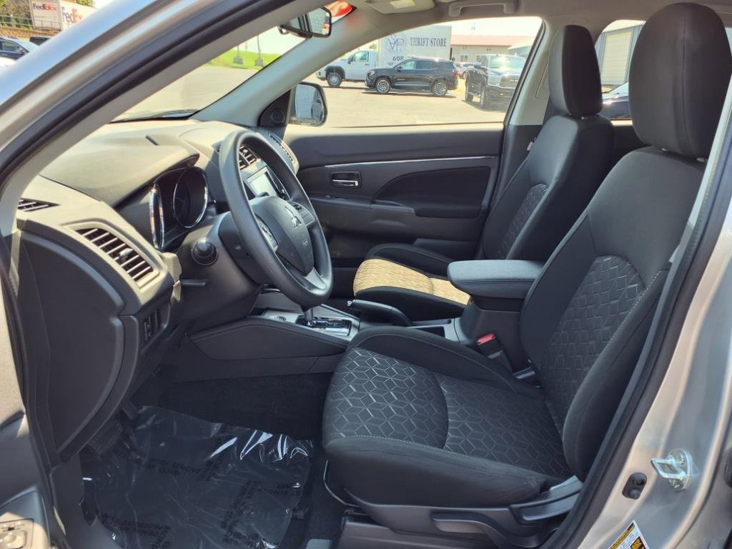 Used 2024 Mitsubishi Outlander Sport ES image 4