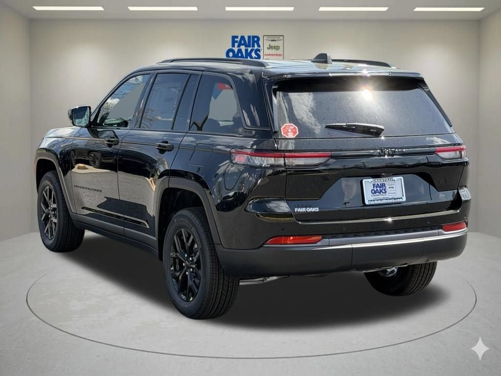 New 2026 Jeep Grand Cherokee Altitude AWD/4WD image 8