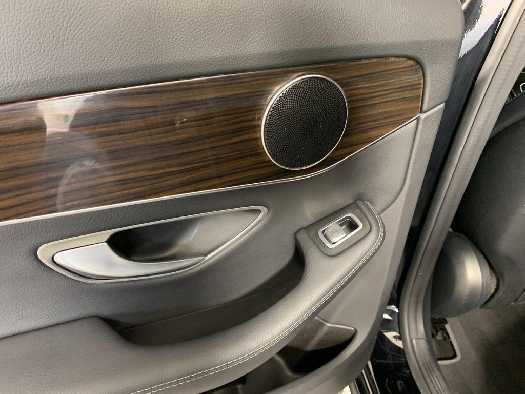 Used 2017 Mercedes-Benz C 300 Sedan image 31