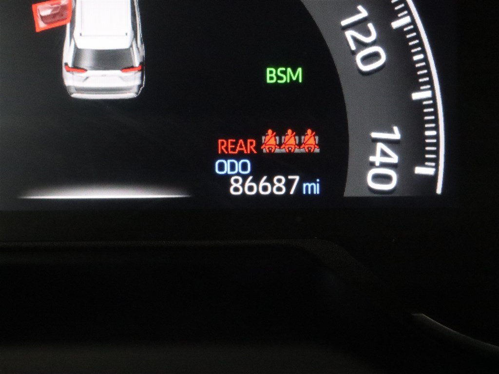 Used 2022 Toyota RAV4 Limited AWD/4WD image 21