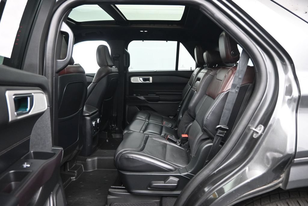 Used 2020 Ford Explorer Platinum w/ Premium Technology Package AWD/4WD image 25