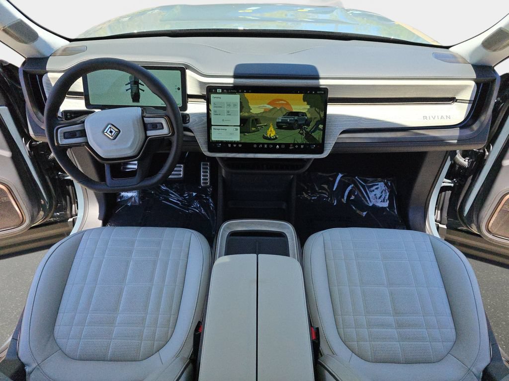 Used 2025 Rivian R1S Premium AWD/4WD image 10