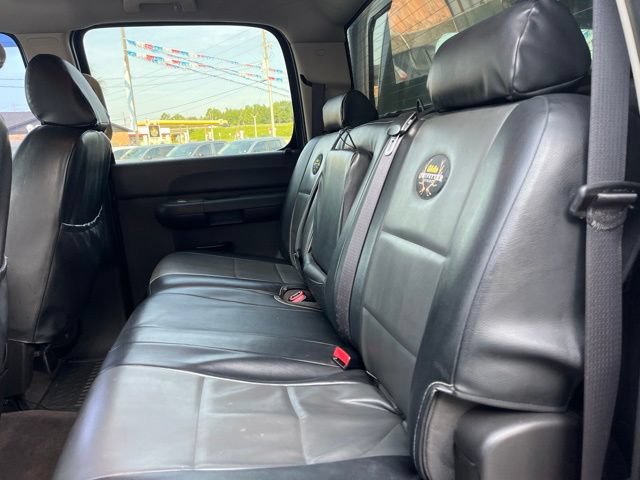 Used 2008 Chevrolet Silverado 3500 4x4 Crew Cab image 12