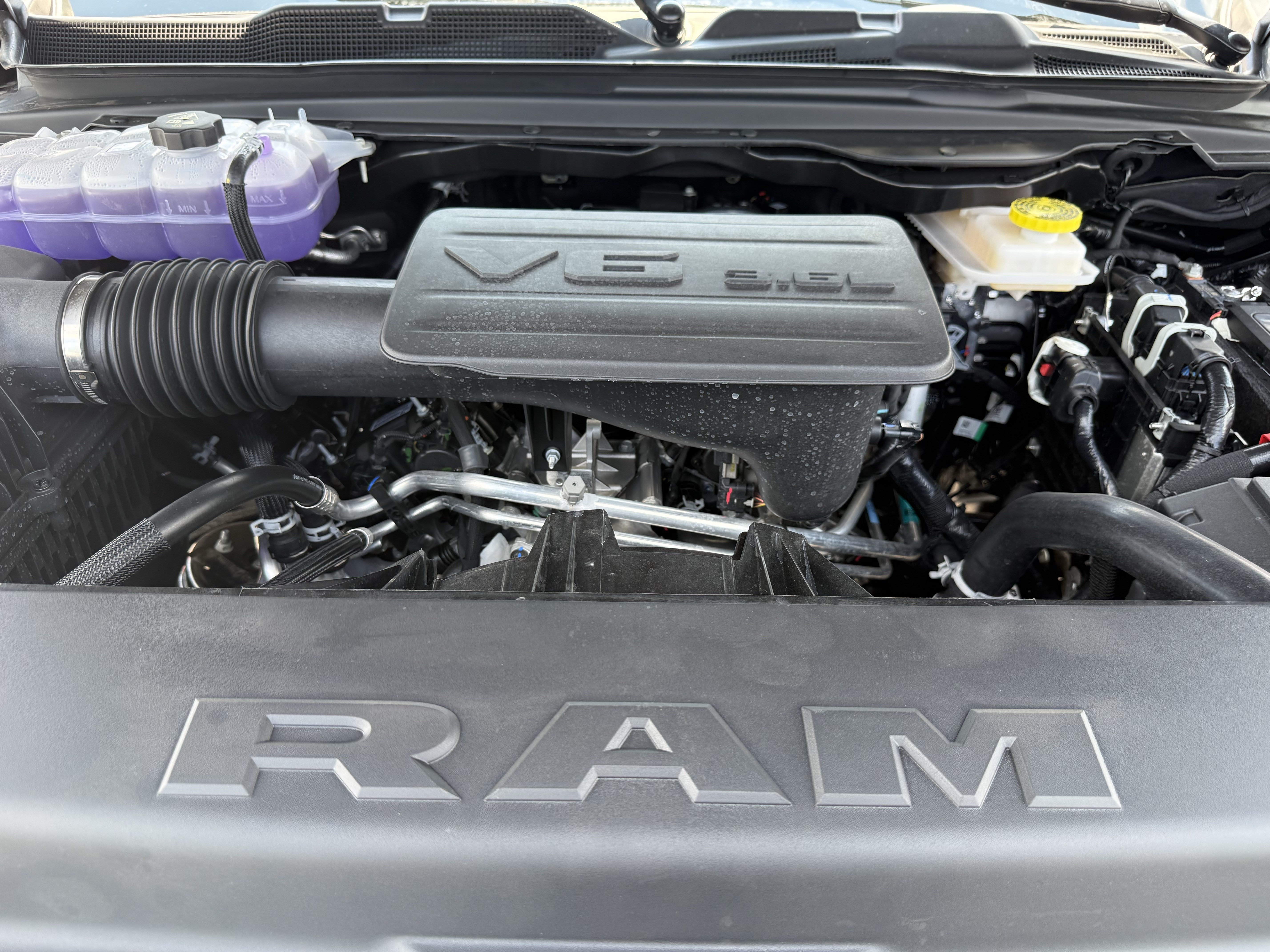 New 2026 RAM 1500 Express RWD image 34