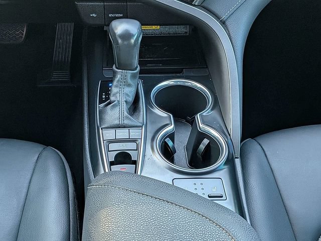 Used 2020 Toyota Camry XSE FWD image 16