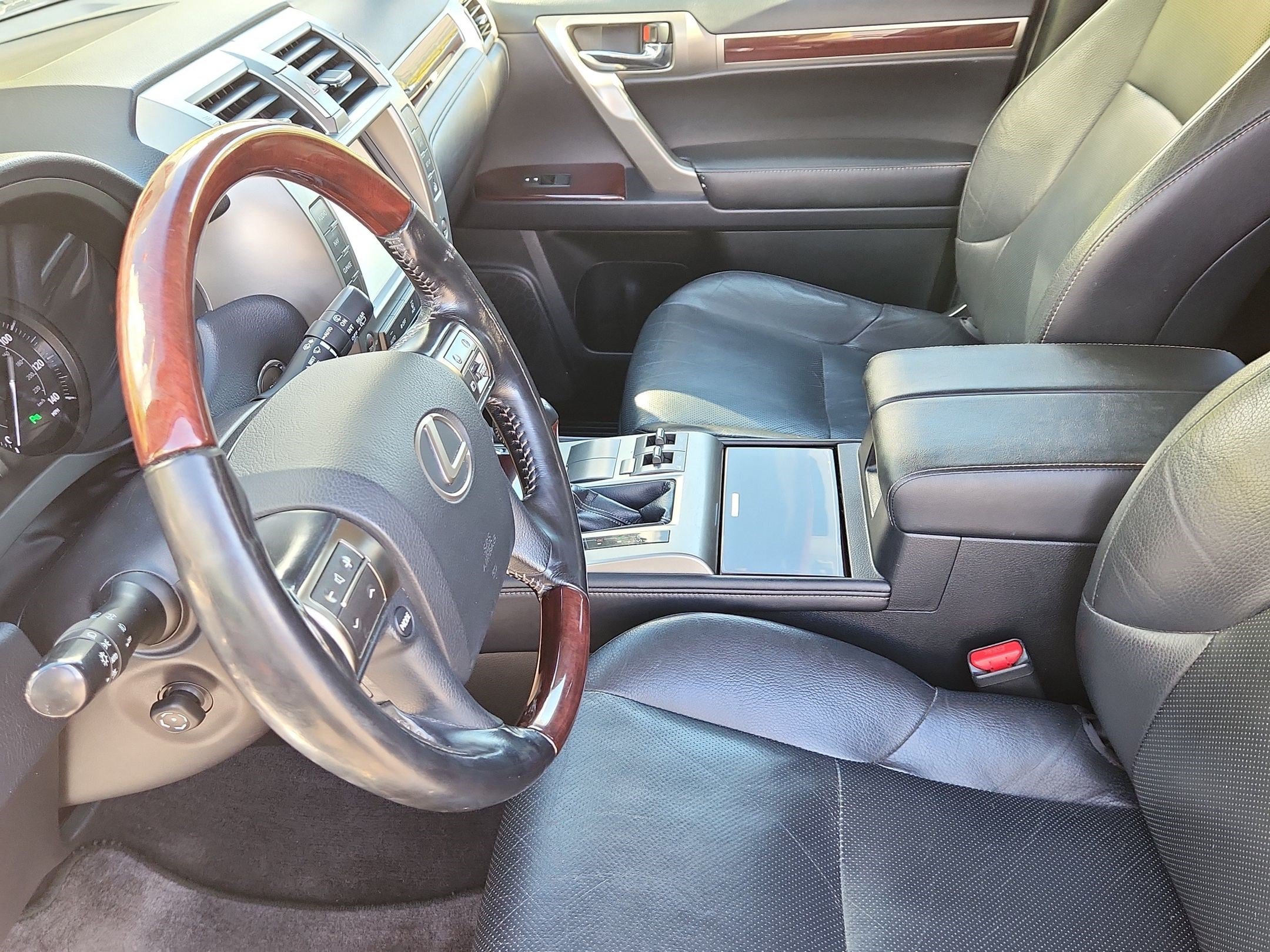 Used 2017 Lexus GX 460 Premium w/ Premium Package AWD/4WD image 5