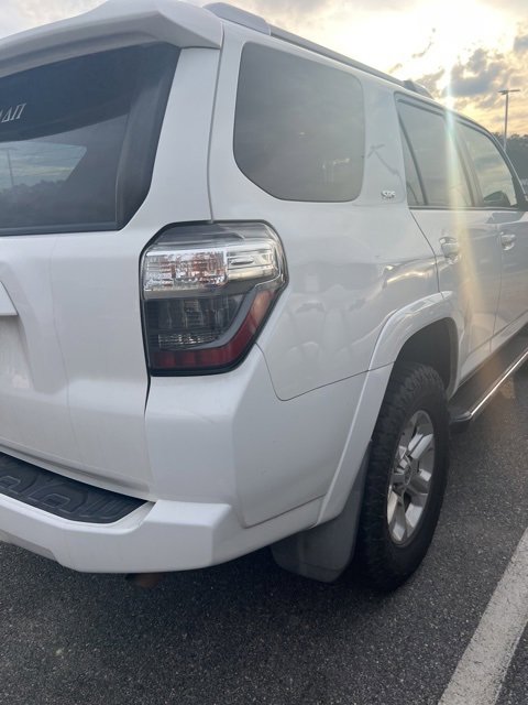 Used 2016 Toyota 4Runner SR5 image 4