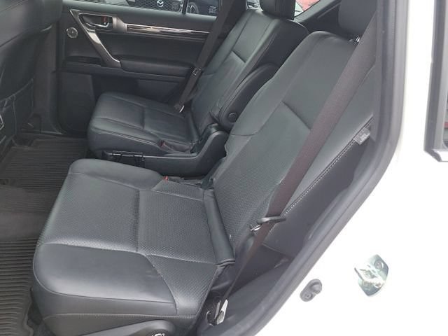 Used 2023 Lexus GX 460 Luxury w/ Sport Design Package AWD/4WD image 15