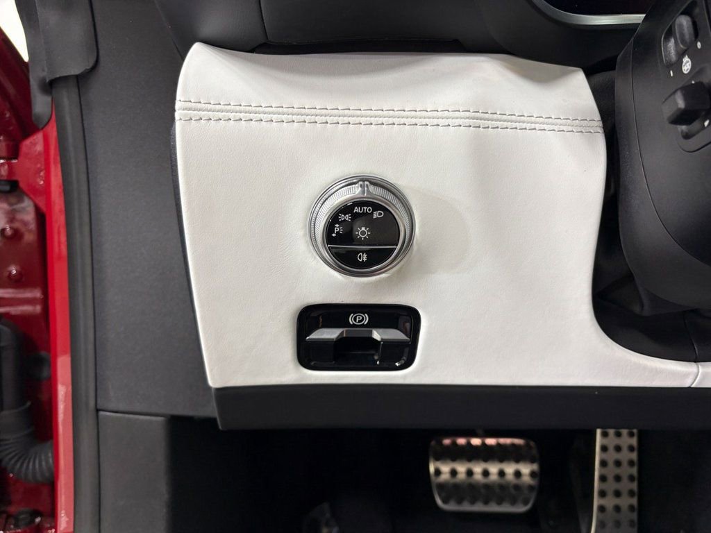 Used 2024 Mercedes-Benz AMG GT 63 image 11