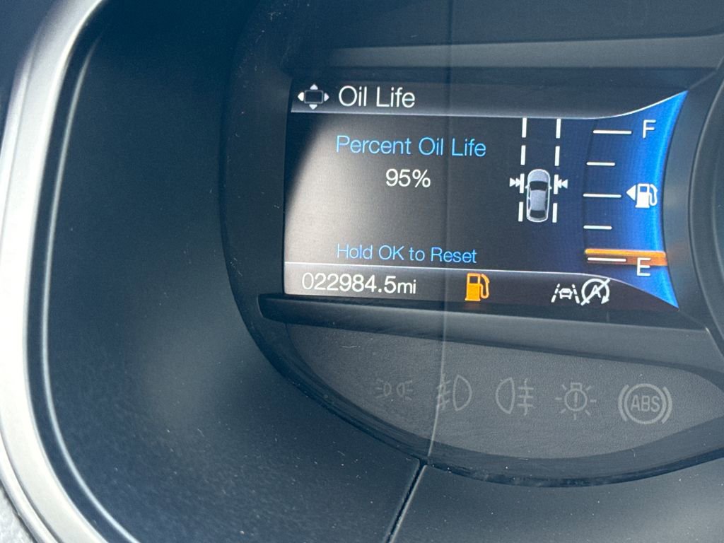 Used 2024 Ford Edge SE image 40