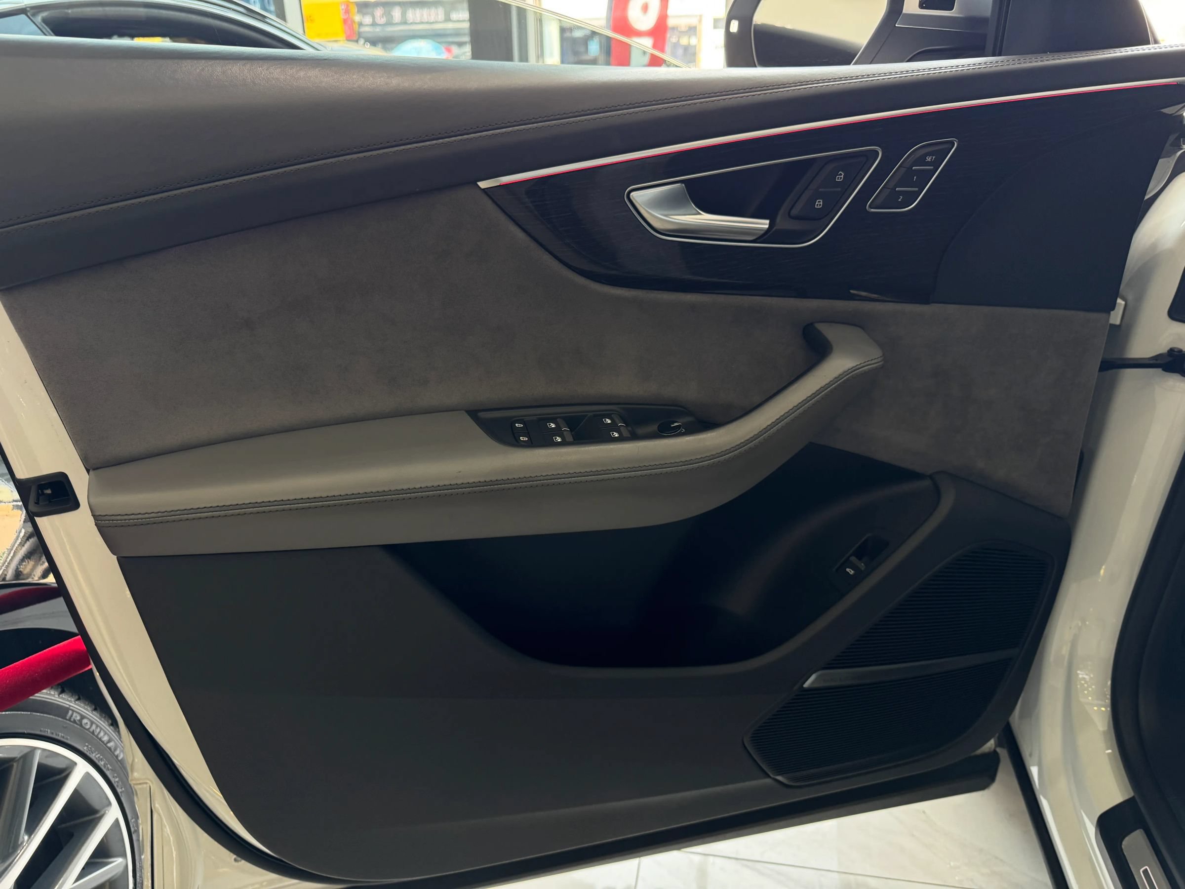 Used 2020 Audi SQ8 Premium Plus AWD/4WD image 12