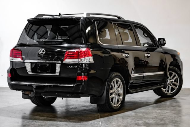 Used 2014 Lexus LX 570 4WD image 11