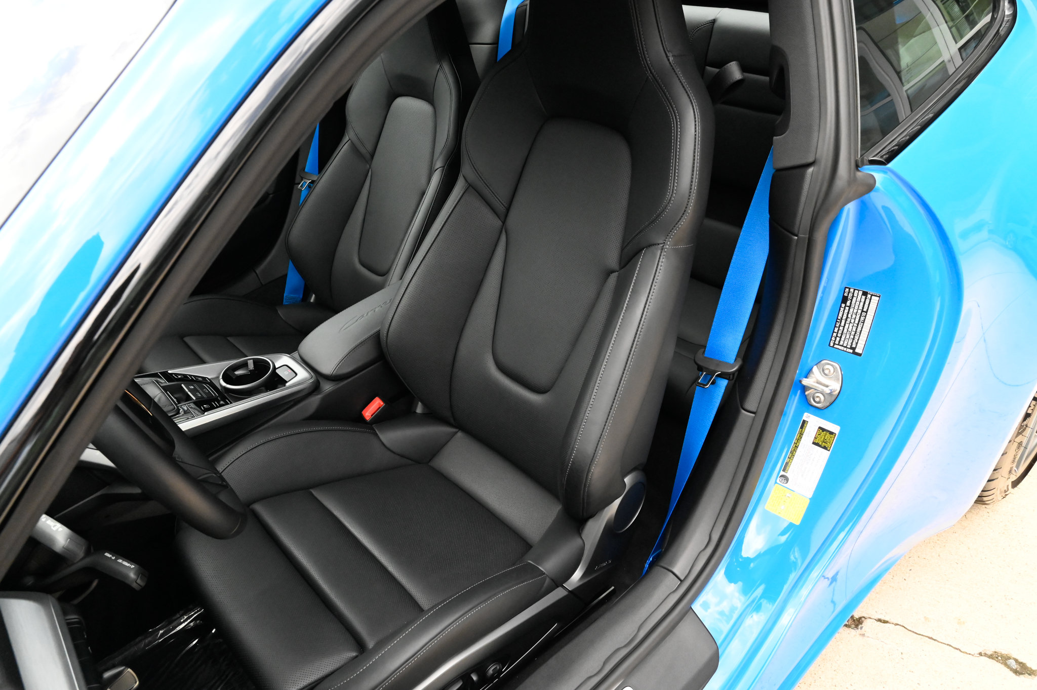 Used 2024 Porsche 911 Carrera S w/ Sportdesign Package RWD image 18