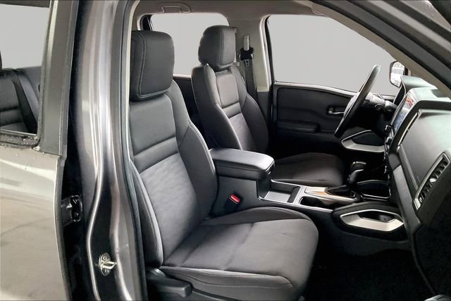 Used 2023 Nissan Frontier SV image 19