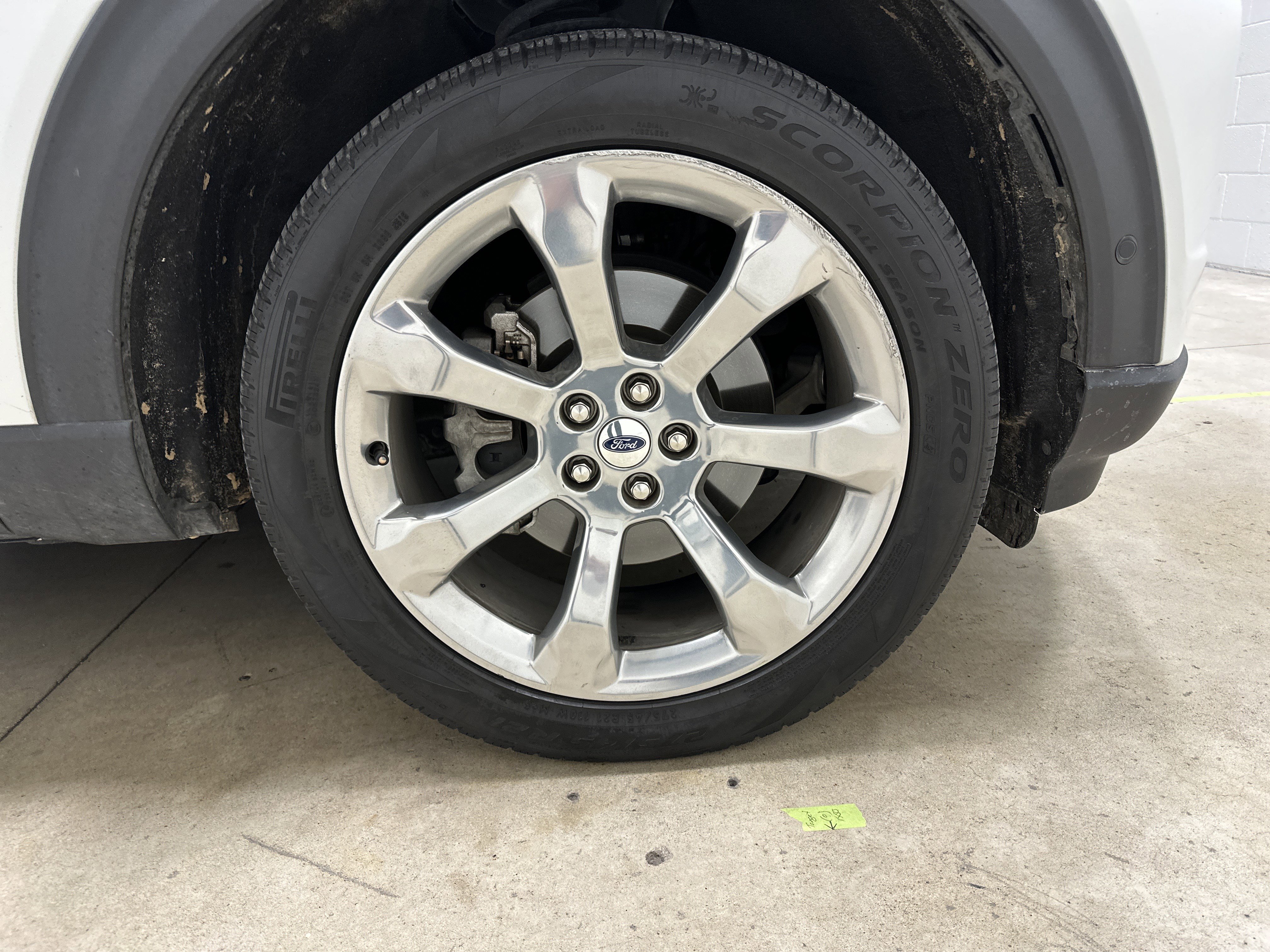 Used 2020 Ford Explorer Platinum w/ Premium Technology Package image 13