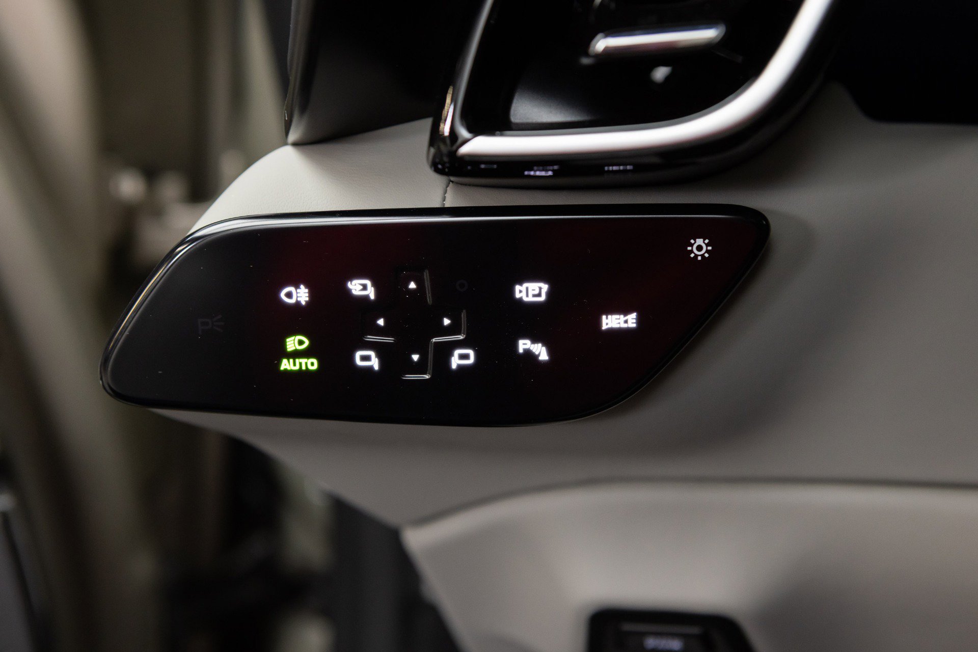 Certified 2024 Ferrari Roma Spider image 84