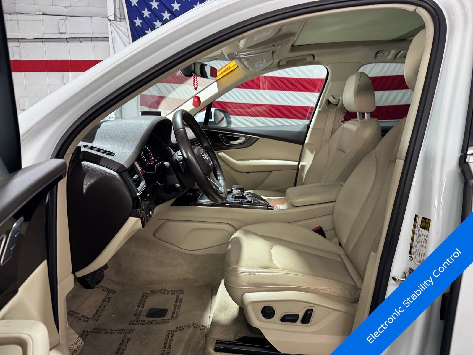 Used 2017 Audi Q7 3.0T Premium Plus image 9