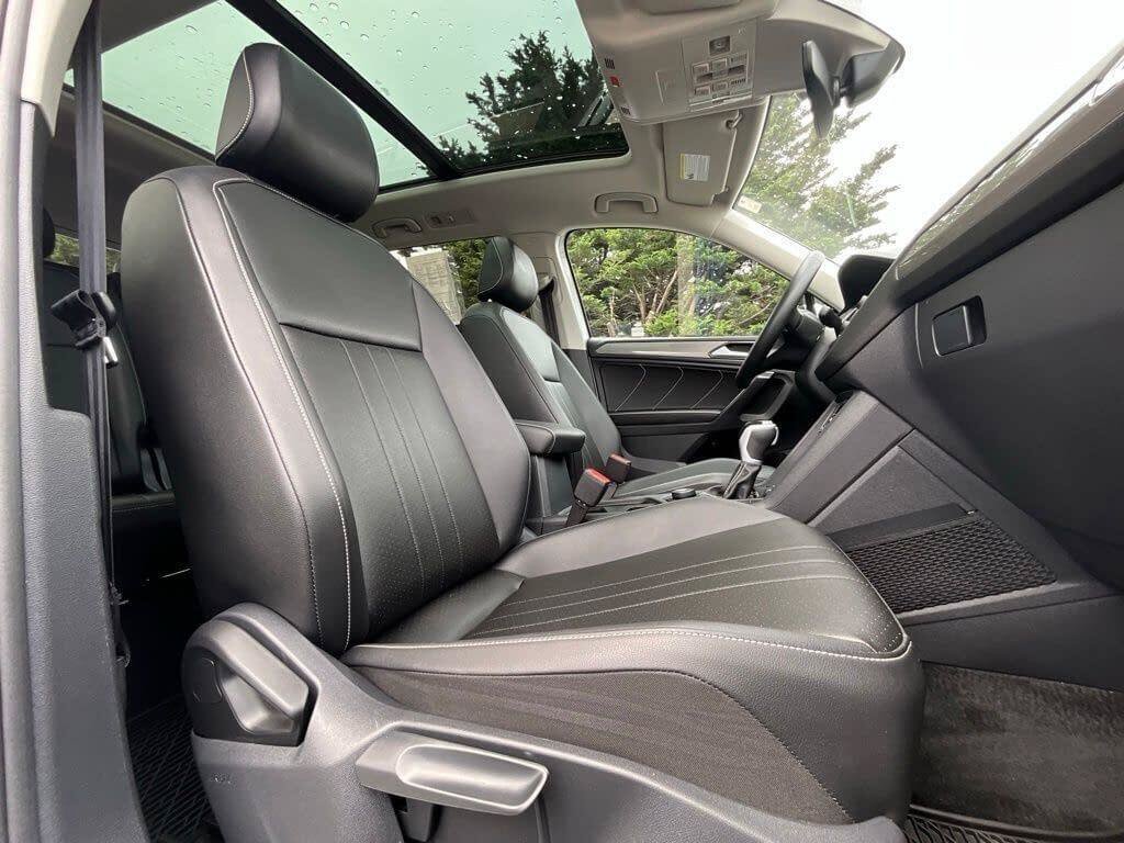 Used 2023 Volkswagen Tiguan SE w/ Panoramic Sunroof Package AWD/4WD image 12