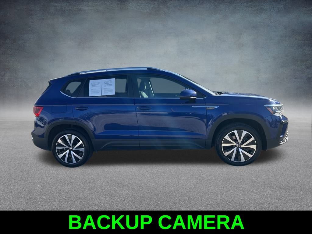 Used 2024 Volkswagen Taos SE image 4