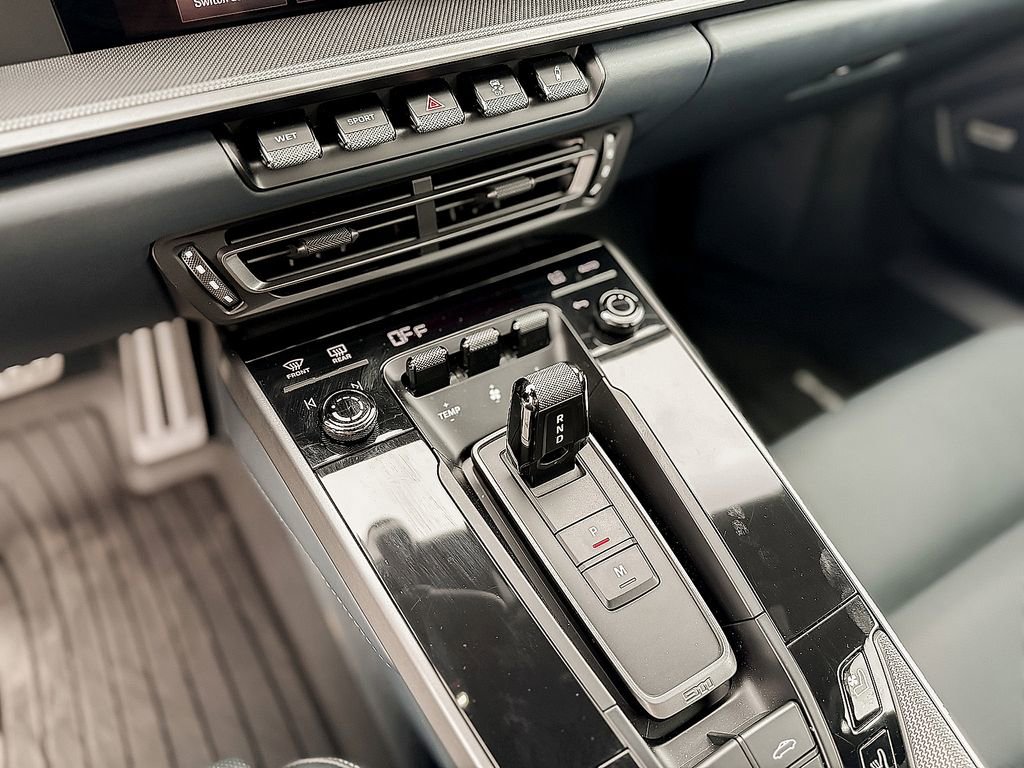 Used 2024 Porsche 911 Targa 4 w/ Premium Package image 29