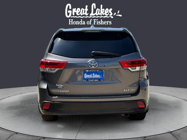 Used 2019 Toyota Highlander XLE AWD/4WD image 4