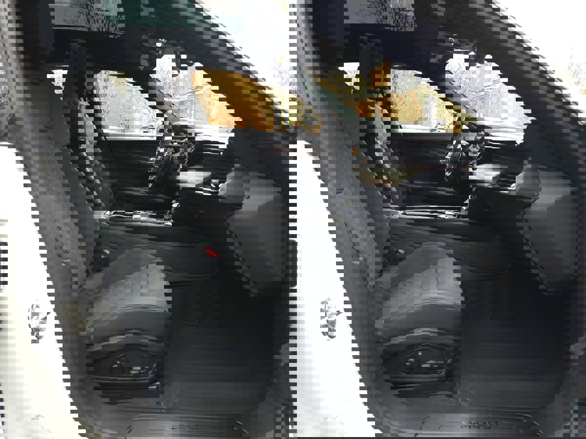 Used 2022 Audi e-tron GT Premium Plus image 21