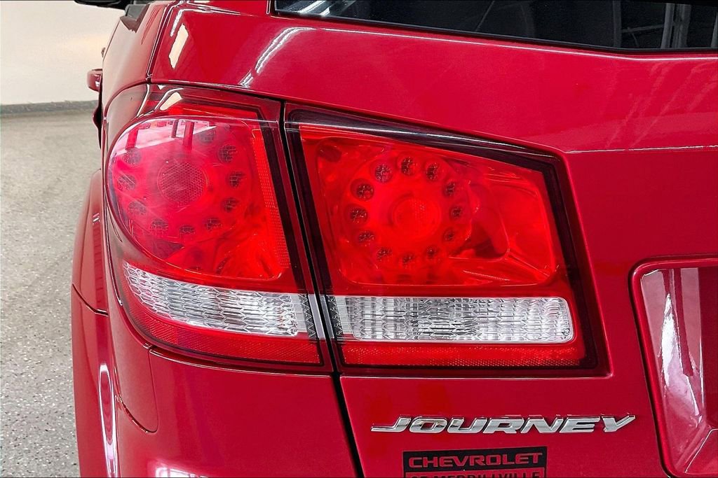 Used 2019 Dodge Journey SE w/ Connectivity Group FWD image 24