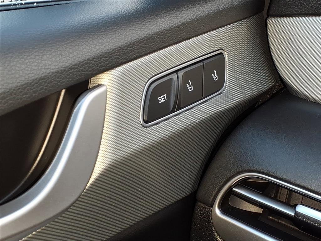 Used 2025 Hyundai Palisade SEL image 24