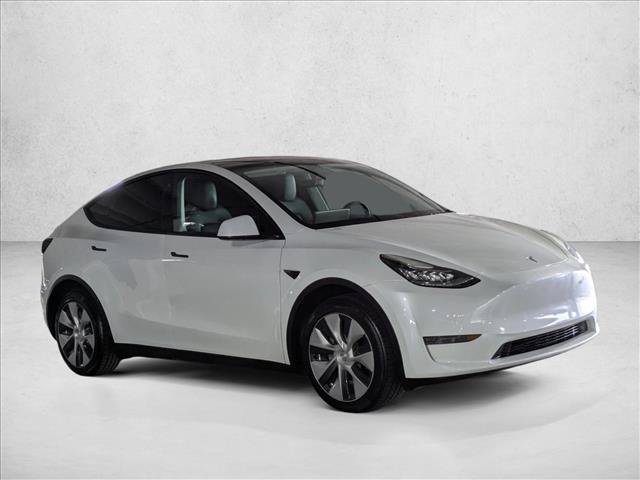 Used 2023 Tesla Model Y Long Range AWD/4WD image 3