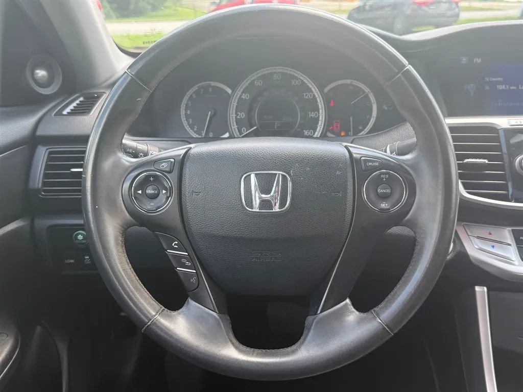 Used 2015 Honda Accord EX-L image 10