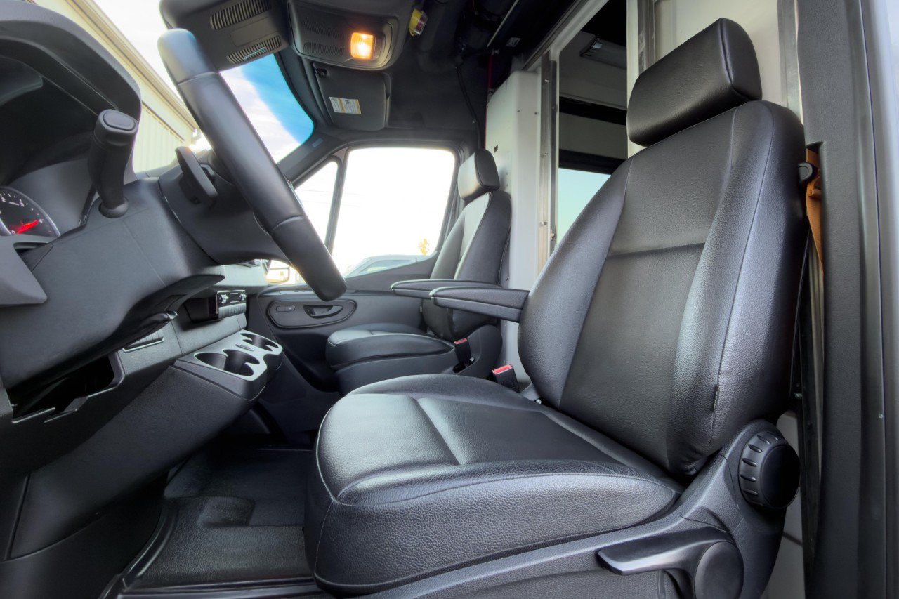 Used 2021 Mercedes-Benz Sprinter 4500 w/ Parking Package image 20