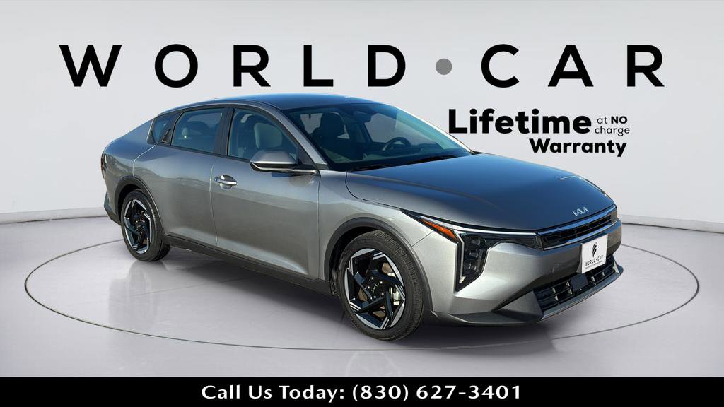 Certified 2025 Kia K4 EX FWD image 2