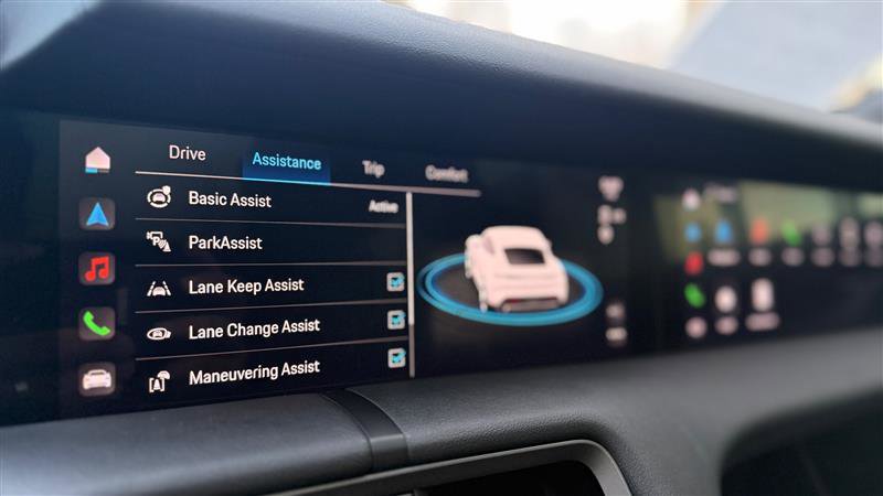 Used 2022 Porsche Taycan image 38