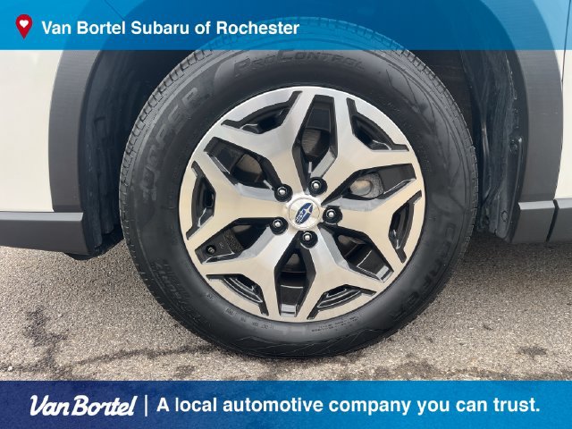 Certified 2023 Subaru Forester Premium AWD/4WD image 9