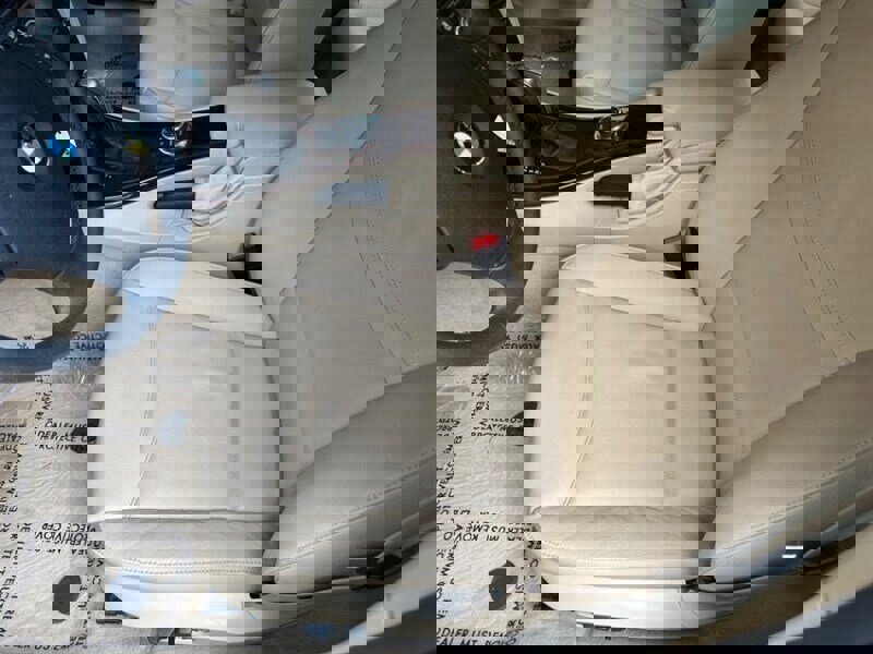 Used 2011 BMW 328i xDrive Sedan image 15