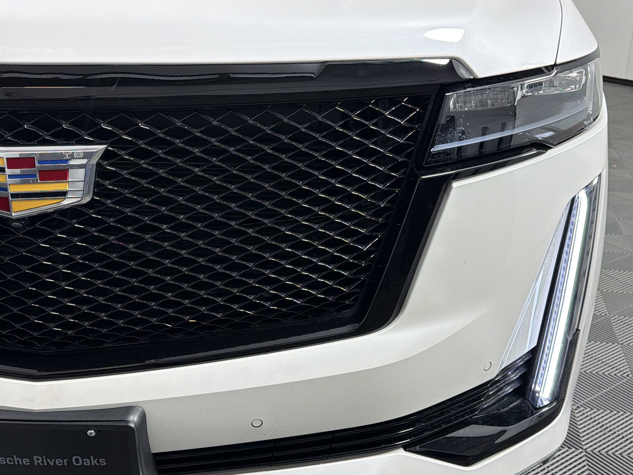 Used 2023 Cadillac Escalade Sport Platinum w/ Heavy-Duty Trailer Package image 11