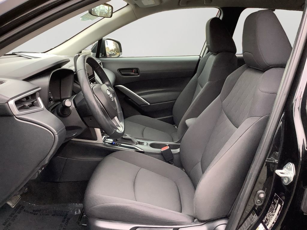 Used 2023 Toyota Corolla Cross LE image 12