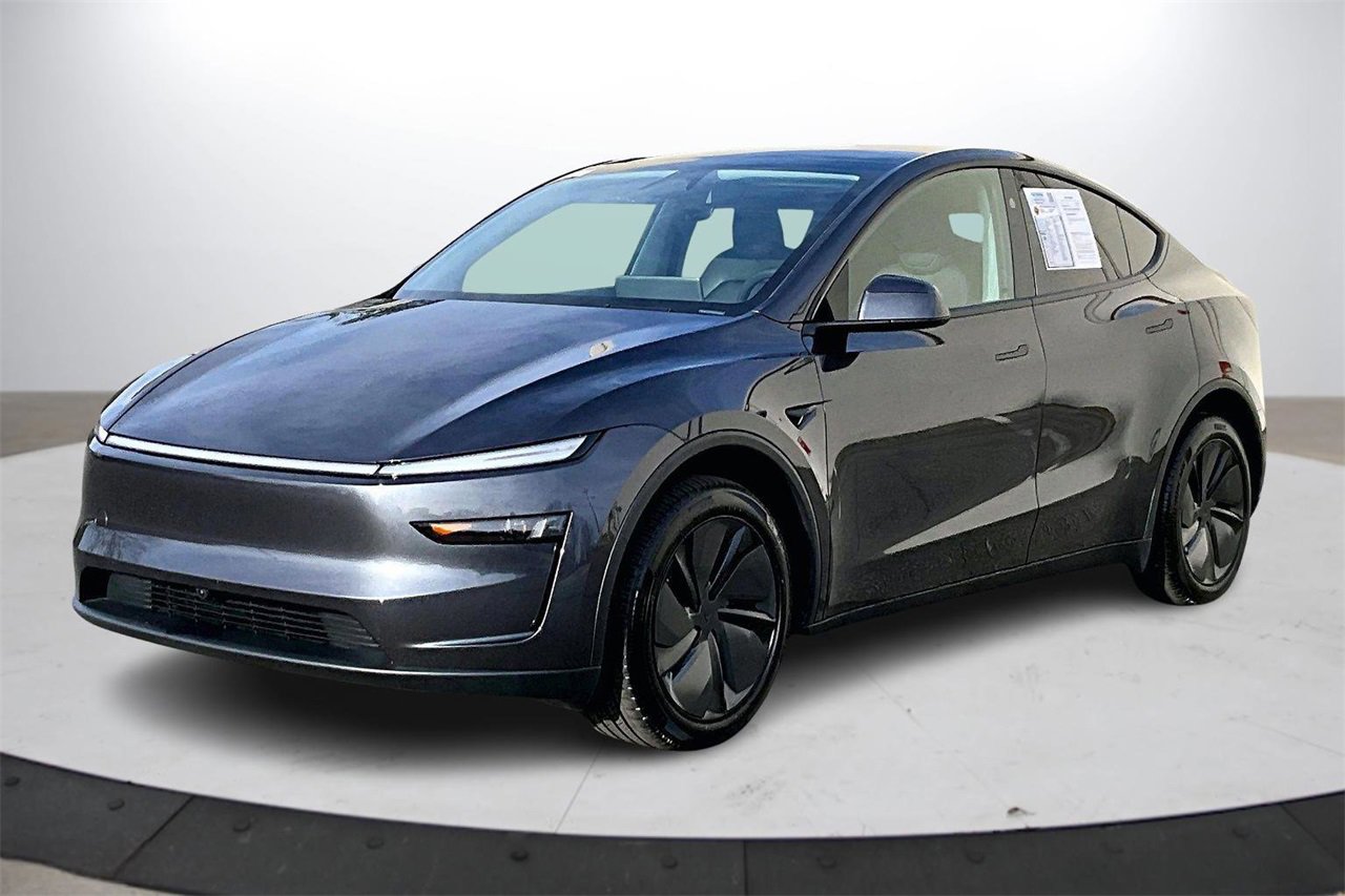 Used 2026 Tesla Model Y Long Range image 4