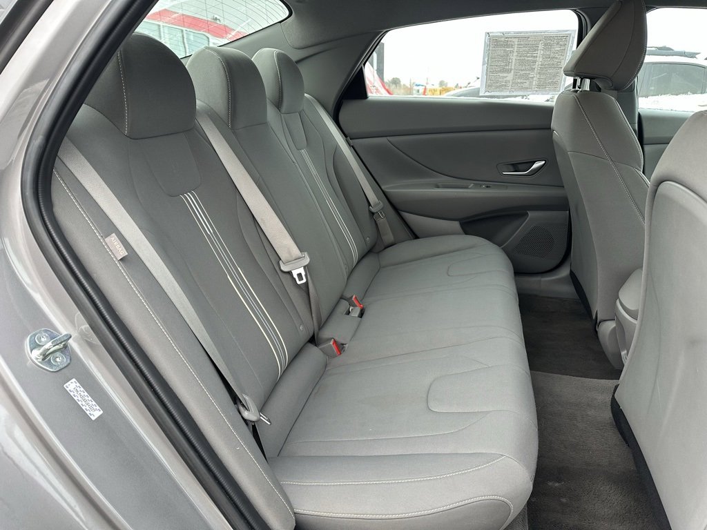 Used 2024 Hyundai Elantra SEL image 13
