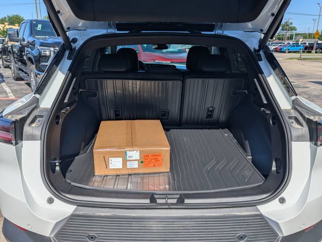 New 2026 Chevrolet Equinox EV LT FWD image 29
