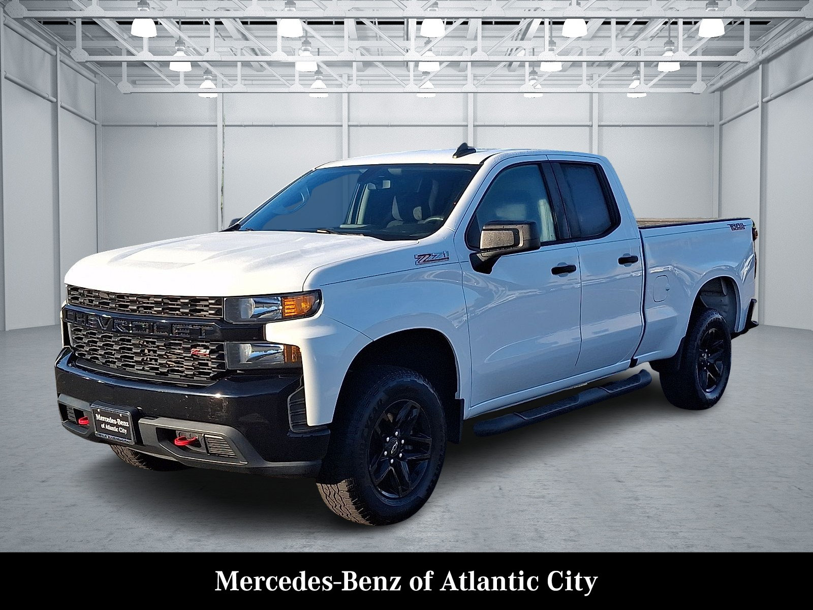 Used 2019 Chevrolet Silverado 1500 Custom Trail Boss w/ Custom Convenience Package AWD/4WD image 3