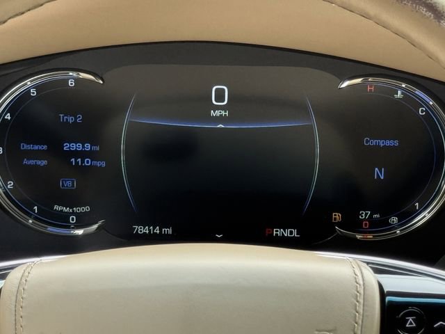 Used 2019 Cadillac Escalade ESV Platinum RWD image 15